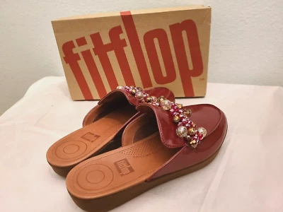 FitFlop Serene Mules Rojo Fuego Patente PU Adornado Sin Cordones Planos Talla 7.5 NUEVO Foto 1 de 4