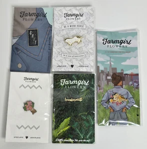 5 Farmgirl Blumen KÖRNUNG Pferd Blumenstrauß Leave Her Wild Tiger Anstecknadeln Lot Set - Bild 1 von 12