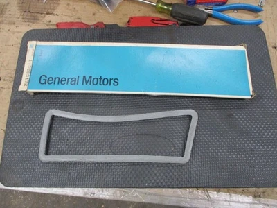 Lote de (1) #2 NOS 1968 1972 Cadillac Eldorado junta de luz de canto GM 5960172 - Imagem 1 de 2