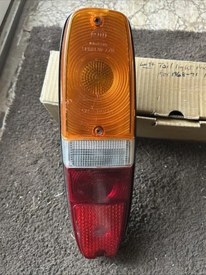 Conjunto de luz trasera Volvo 145 LH 1968-1971 Foto 1 de 3