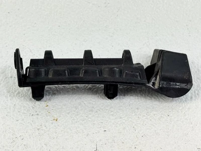 12-18 AUDI A6 CONDUCTOR TRASERO IZQUIERDO LADO IZQUIERDO PARACHOQUES SOPORTE MONTAJE SOPORTE GUÍA OEM Foto 1 de 2