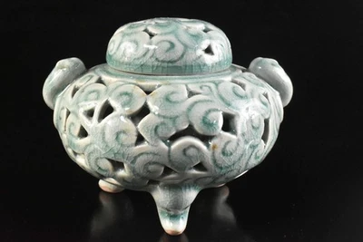 T1096: QUEMADOR DE INCIENSO talla calado araña coreano Goryeo celadon, automático Foto 1 de 4