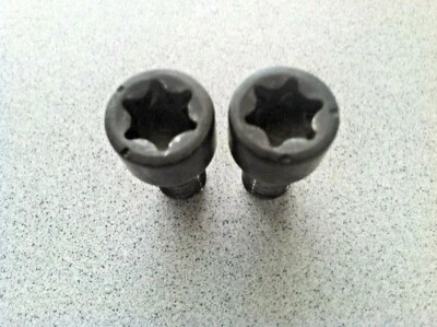 2000-2001 MERCEDES-BENZ ML430 ~ 2 FLYWHEEL PLATE SCREWS ~ OEM PART - Image 1 of 3