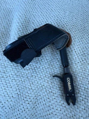 Lanzamiento de pinza doble tiro con arco Cobra Foto 1 de 4