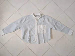 Madewell Women's Button-Up Shirt Size Medium | Blue White Pinstripe Boxy Cropped - Picture 1 of 16