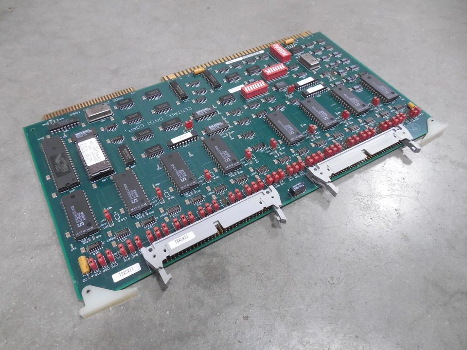 USED Central Data Corp. IIMSM01 Multibus Serial I/O Module - Image 1 of 4