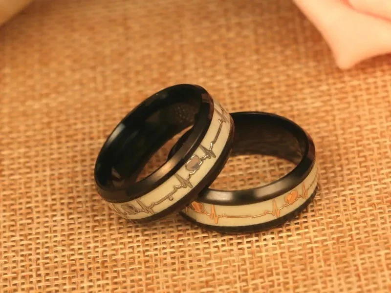 USA Glow in The Dark Heart Rate Electrocardiogram Stainless Steel Couple Ring - Image 1 of 1