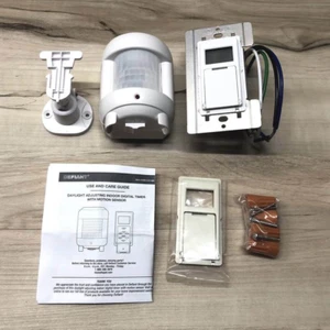Temporizador digital interior con ajuste de luz diurna desafiante con sensor de movimiento ~ Nueva caja abierta - Imagen 1 de 7
