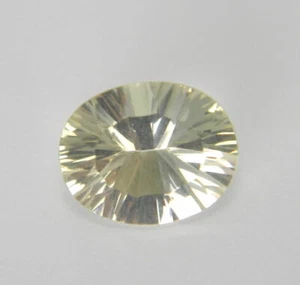 2.25 Carats Natural Yellow Labradorite Faceted Gemstone Oval YLB19 - Picture 1 of 2