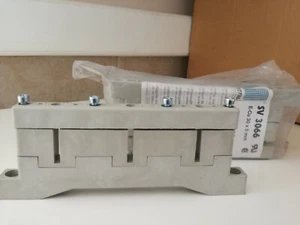 RITTAL SV BUSBAR SUPPORT 450A 3P 30X5mm (pack of four) SV3066.000 SV-3066.000 - Picture 1 of 3