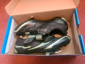 Shimano SH-R064 Black Cycling Shoes SPD 3-Bolt, UK 10.5 - Picture 1 of 1