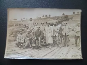 PHOTO photographie Guerre14-18, des poilus du 13 éme rgt devant un canon - Imagen 1 de 4