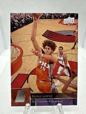 2009-10 Upper Deck Basketball #158 Robin Lopez RC Phoenix Suns - Image 1 of 2