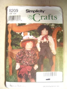 Simplicity Craft, Decorative Doll & Clothing Pattern, #8209, Uncut - Picture 1 of 2