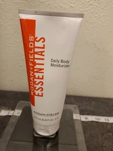 Rodan and Fields ESSENTIALS Daily Body Moisturizer (200 ml) - New / Sealed - Picture 1 of 4