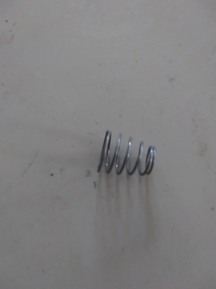 Frigidaire Washer Model FTF530FS0 Dispenser Spring 131427500 - Image 1 of 1