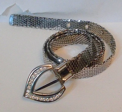 CINTURÓN MALLA PLATA WHITING & DAVIS VINTAGE.  Hebilla glamurosa de diamantes de imitación Foto 1 de 4