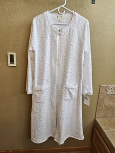 NWT EILEEN WEST VELOUR Super Soft FULL LENGTH ZIP ROBE Pockets Womens S/M - Picture 1 of 14