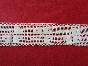 ALTE SPITZE ECRU 76 CM LANG X 40 MM BREIT BLUMENDEKOR - Bild 1 von 1