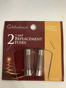 Celebrations 1-1/4” 7Amp Fuse - Picture 1 of 2