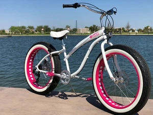 LADIES SIKK UFO 7 SPEED FAT TIRE BEACH CRUISER BICYCLE WHITE FRAME PINK WHEELS - Picture 1 of 4