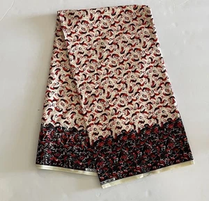 Tela estampada roja y negra multicolor con estampado de polietileno - Imagen 1 de 1