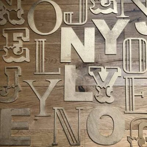 Insegne personalizzate lettere metallo dorato per casa giardino negozio business house A-Z - Foto 1 di 22
