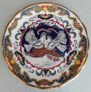 Faros Keramik, Paradissi, Rhodes HandMade Greece 24 Carat Gold Love Birds Plate - Picture 1 of 3