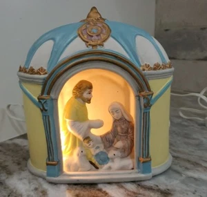 Lighted porclain  hand painted Nativity Scene Lamp Nightlight 7” tall Illuminate - Picture 1 of 10
