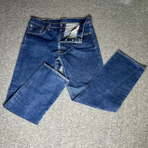 Pantalones de mezclilla Levis 501 para hombre 35x32 azul pierna recta botón mosca clásicos - Imagen 1 de 10