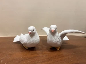 Vintage Home Interior HOMCO #8856 Set Of Porcelain Figurines Love Doves Birds - Picture 1 of 6