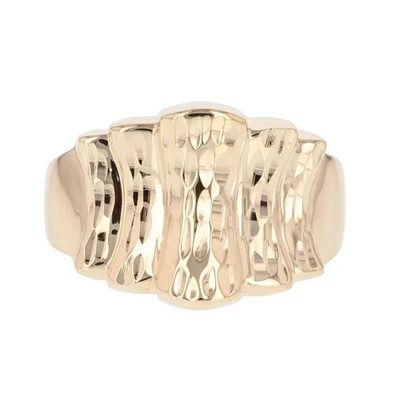 13.6mm Diamond-Cut Pattern Ribbed Ring 14k Yellow Gold Canada 3.19 Grams Size 7 - Image 1 of 4
