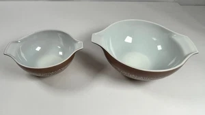 Vintage Pyrex Woodland Cinderella Nesting Bowls 444 4Qt & 442 1.5 Qt. Sizes - Picture 1 of 20