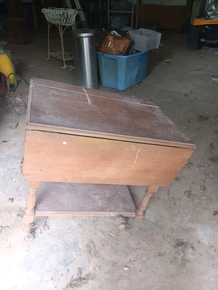 Mesa buffet antigua Foto 1 de 1