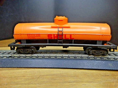 Bachmann HO Scale 40' Shell S.C.C.X. 1754 Single Dome Orange Railroad Tank Car - Image 1 of 4