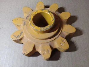 10 tooth sprocket, 3447 gear for trencher, 452336 - Picture 1 of 10