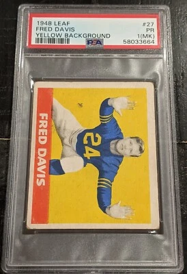 1948 LEAF Fred Davis PSA 1 PR (mk) #33 Chicago Bears Alabama (Yellow Background) - Image 1 of 3