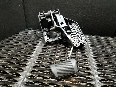 Dodge Grand Caravan 14 2014 pedal de parada de freno OEM Foto 1 de 4