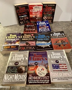 12 Tom Clancy Paperbacks: Op-Center (5) Power Plays (4) & Net Force (3) - Foto 1 di 7