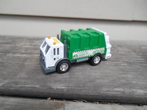 2015 TONKA HASBRO Green & Clean Garbage Truck - Picture 1 of 6