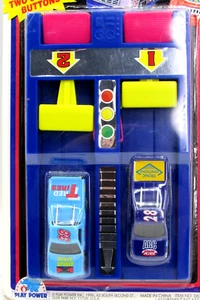 PLAY POWER SUPER TRUCK LAUNCHER PLAYSET INCLUDES 2 TRUCKS - Picture 1 of 5