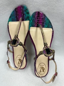 Women’s Vince Camuto Signature DIANA Sandals Flats Size 10M (NEW IN BOX!) - Picture 1 of 7