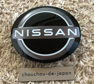 Nissan Genuino Nuevo Diseño CI Parrilla Delantera Radar Emblema 62890-7FW0B Rogue Kicks - Imagen 1 de 4