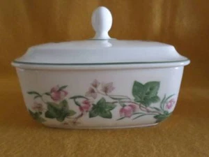 ROYAL DOULTON TIVERTON SMALL TUREEN VEGETABLE DISH WITH LID PRE OWNED - Picture 1 of 12