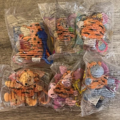 Vintage Bag Charms McDonald's The Tigger Movie 2000 Winnie The Pooh Set Of 6 - Image 1 of 4