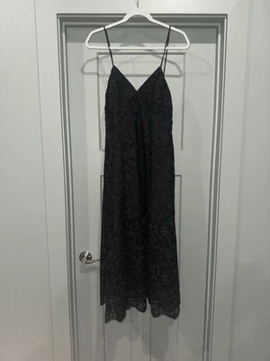 Vestido Generation Love Rosie Midi Negro Encaje Talla Pequeña Foto 1 de 4