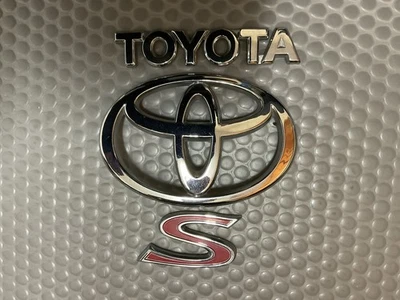 Emblema maletero trasero Toyota Corolla 2003-2004-2005-2006-2007-2008 OEM Foto 1 de 4