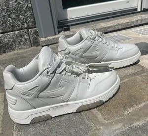Off White Out Of Office Size EU44 UK 9.5) - Imagen 1 de 4