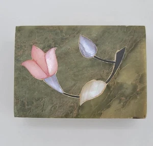 Vintage Seifenkiste mit Blumenintarsien, Specksteinkiste 3" Made in India Stash Box - Bild 1 von 11