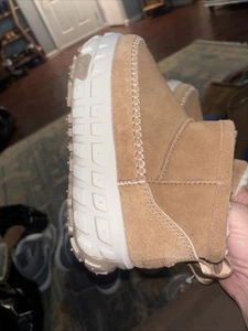 Botas UGG Venture Daze Ultra Mini Castaño 1158200 Talla 11 Mujer Talla 10 Hombre - Imagen 1 de 12